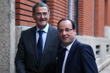 President François Hollande with Nobel laureate Serge Haroche