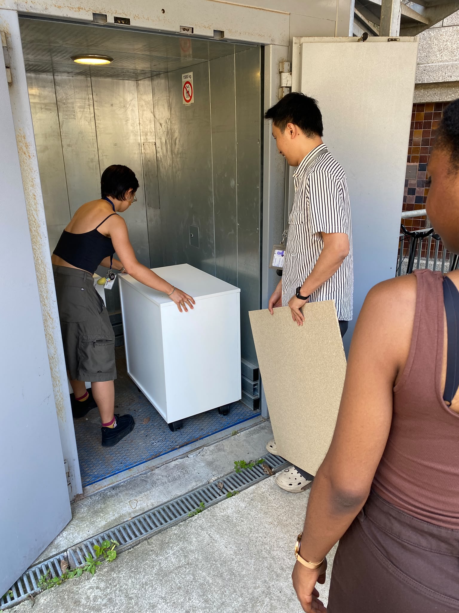 New Laboratory Units